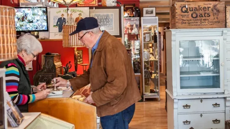 Image: Best Antiques Store