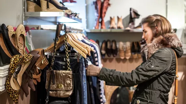 Image: Best Second-Hand Clothing Store