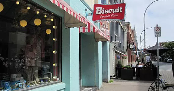 Best Women&rsquo;s Clothing Store