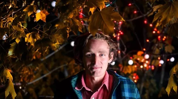 Image: Daniel Walker talks the folk