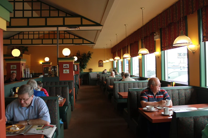 Kempsters Cookhouse & Eatery 3644 Kempt Road