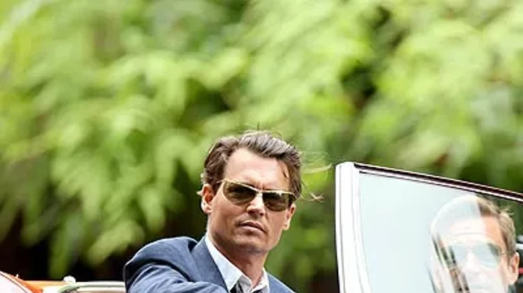 Image: The Rum Diary a hot mess