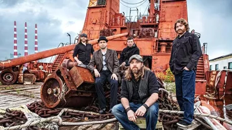 Image: The Stanfields shake up